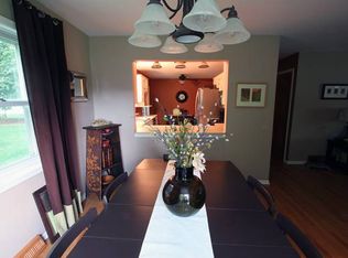 4520 W Hunting Park Dr, Franklin, WI 53132