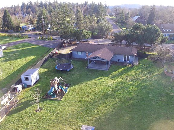 5th image of 5239 Springhill Dr NE