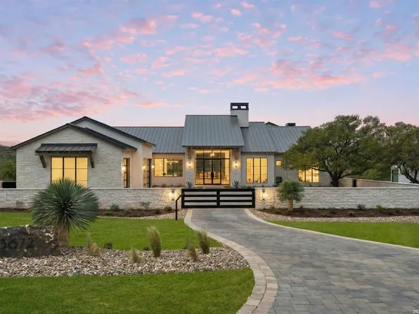 3672 Clubs Dr, Boerne, TX 78006