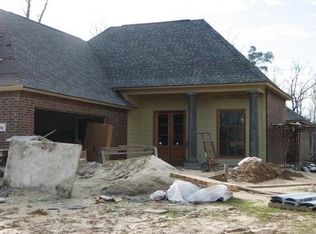 1205 Benvue Ln, Lake Charles, LA 70605