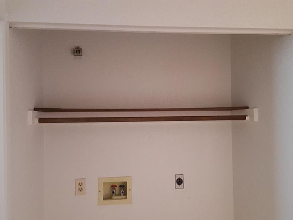 5th image of 621 E Date St APT B