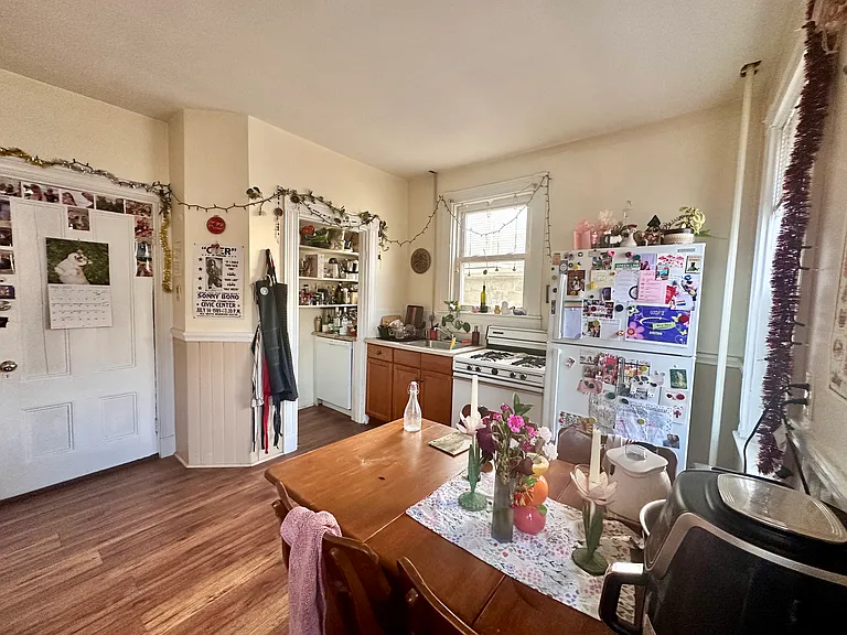 52 Dustin St #1 — Photo 6