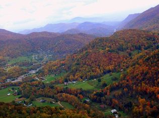 Curry Comb Trl, Waynesville, NC 28785