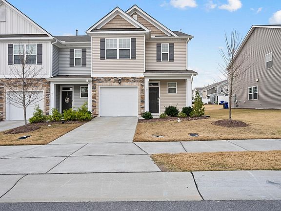 2nd image of 107 Bedivere Ln