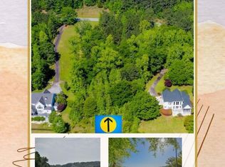 730 Eagles Harbor Dr, Hodges, SC 29653