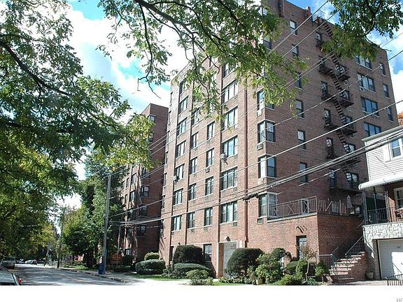 575 Bronx River Rd, 3K