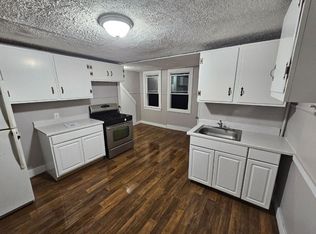 37 Randolph Ave FLOOR 3, Meriden, CT 06451