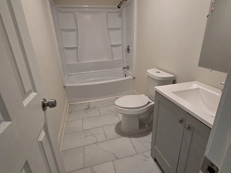 1812 Lee Dr — Photo 5