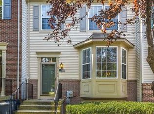 9503 Brigadoon Ln, Frederick, MD 21704
