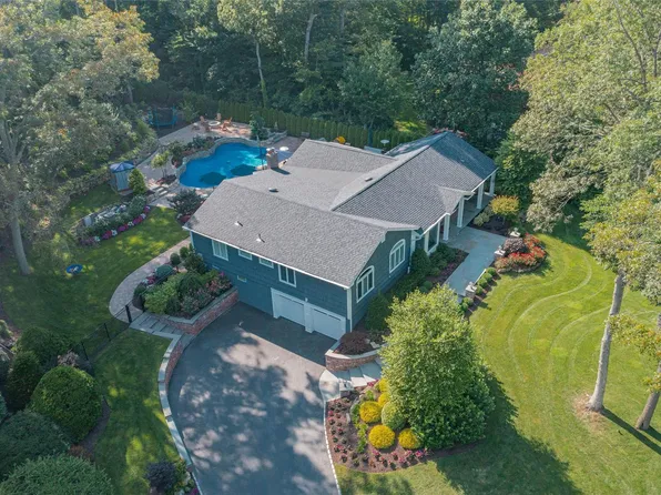 58 Buttonwood Drive, Dix Hills, NY 11746