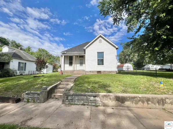 313 N Grand Ave, Sedalia, MO 65301