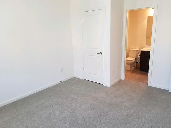 4th image of 196 Lewis Ln