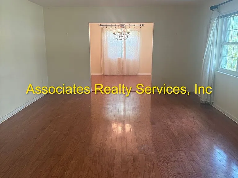 4521 NW 20th Pl — Photo 7