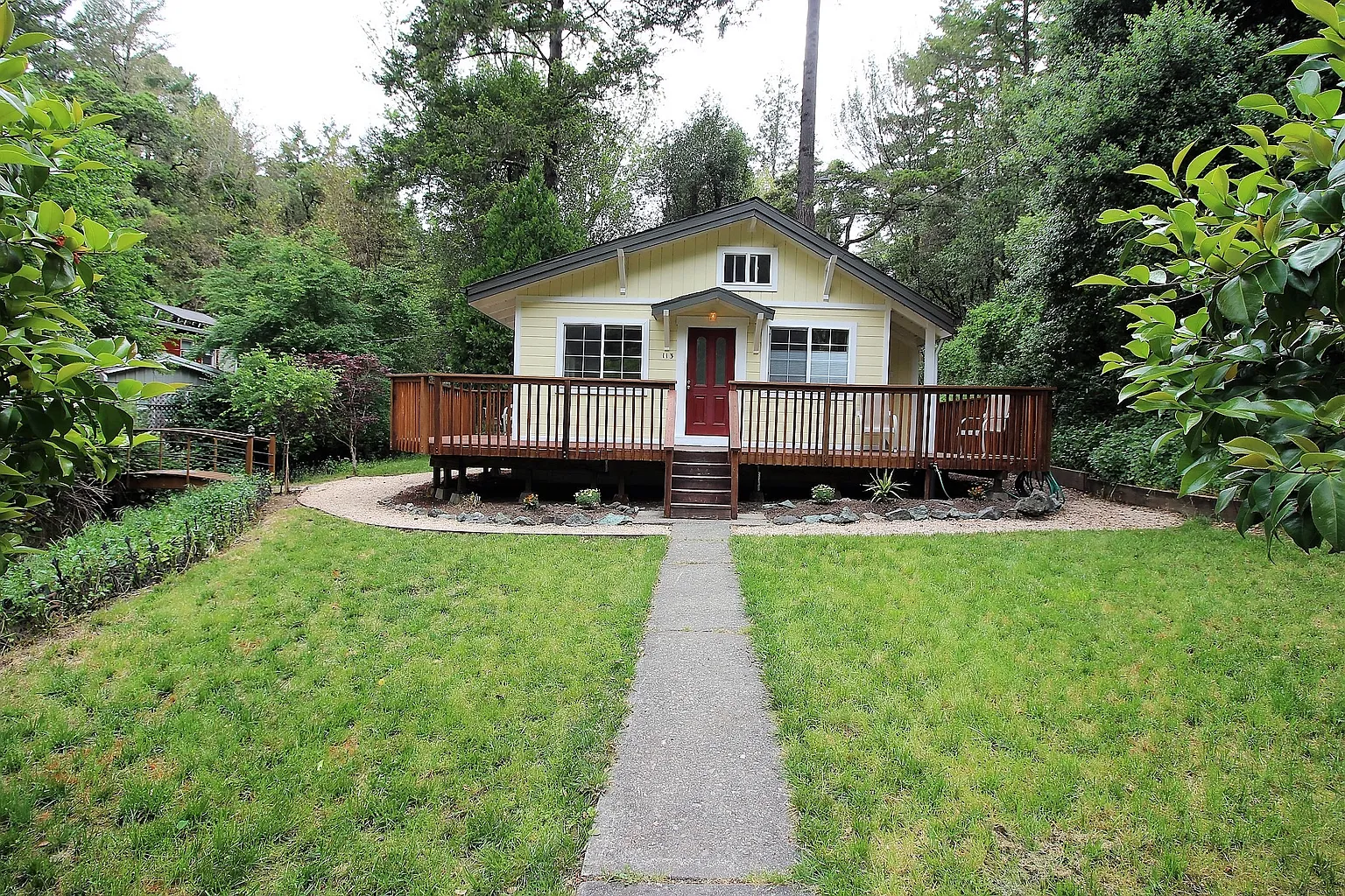113 Montezuma Ave photo 1