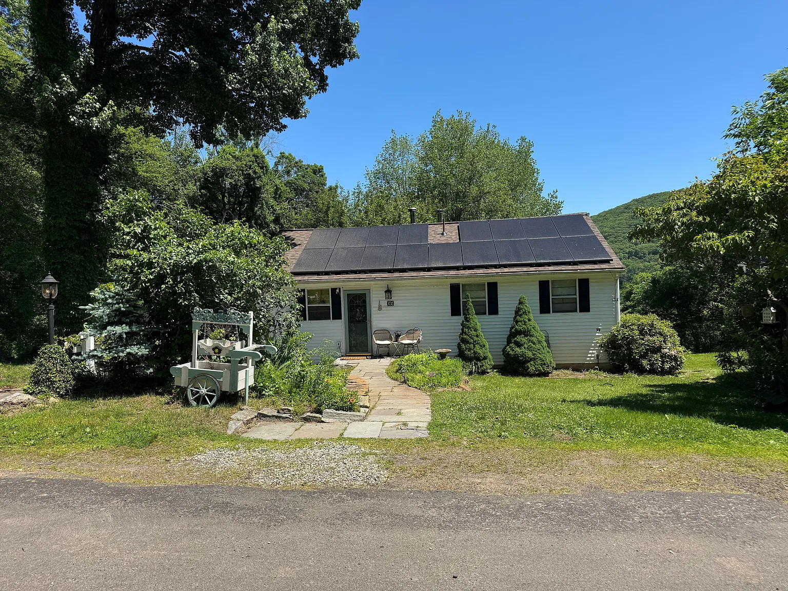 2 bed, 1.5 bath, 1200 sqft, $2,500 — Photo 4
