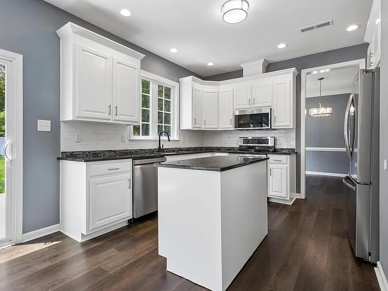 101 Sycamore Ln — Photo 21