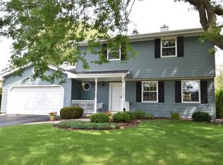 410 Pointmere Ln E, Racine, WI 53402