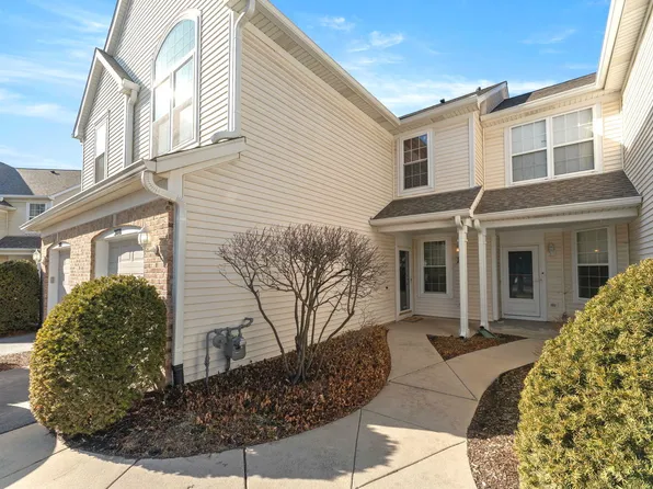 (undisclosed Address), Aurora, IL 60504