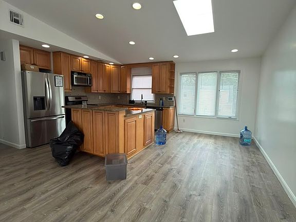 3rd image of 56 Monroe St #2