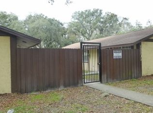 12206 N 59th St APT G, Tampa, FL 33617