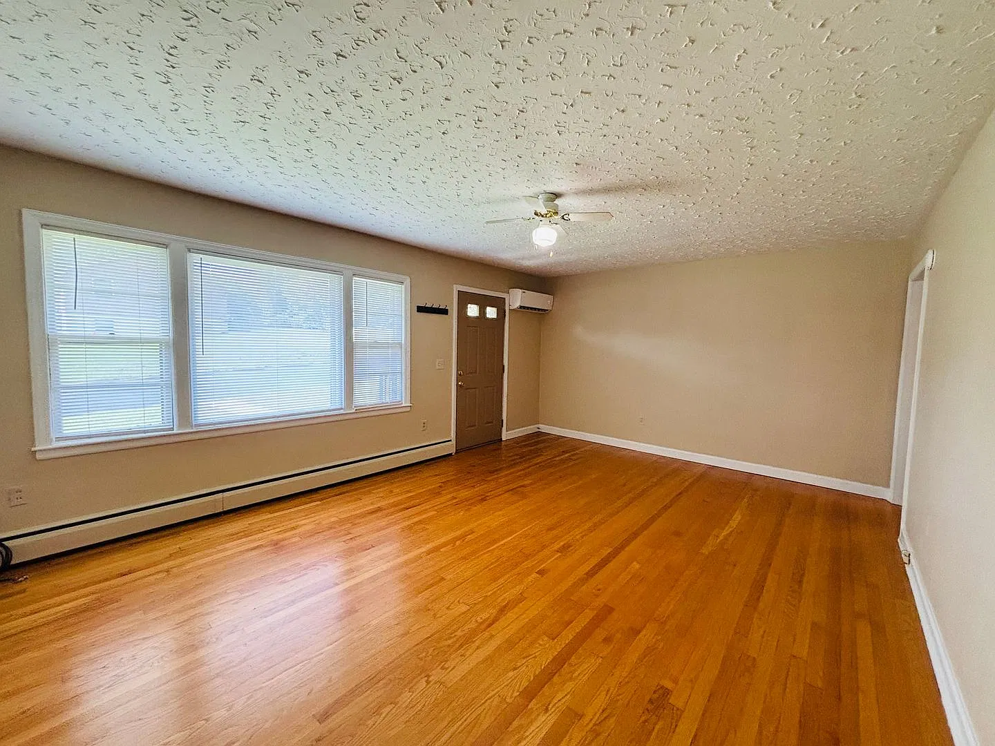 870AB - 316 Reynolds Ave DM — Photo 4