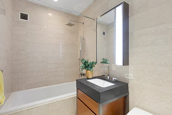 Rented by Platinum Properties | media 35