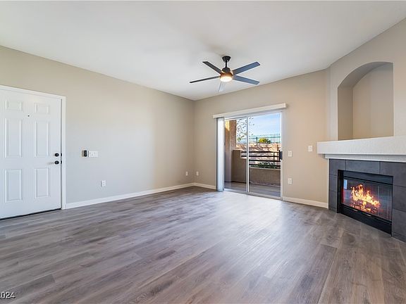 4th image of 5415 W Harmon Ave Unit 1051