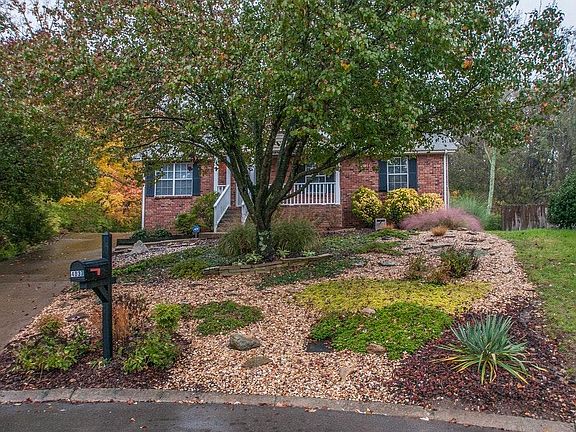 5th image of 4037 Creekside Dr