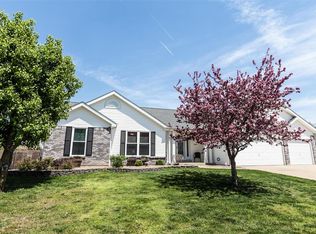 604 Calamar Ct, O'Fallon, MO 63368