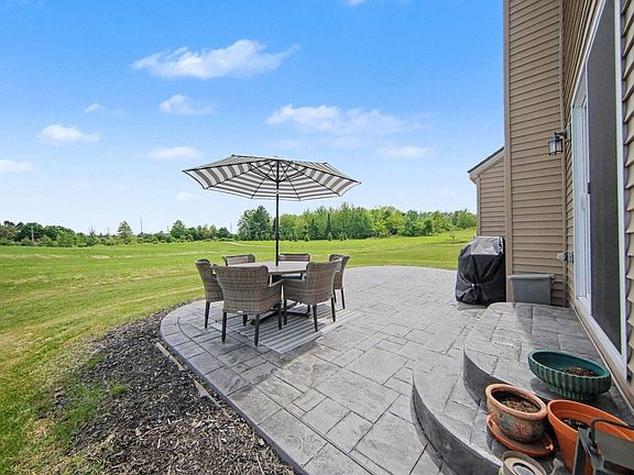 5th image of 2744 Salt Springs Dr