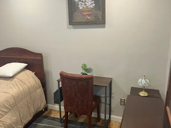 (undisclosed Address), West Hartford, CT 06117