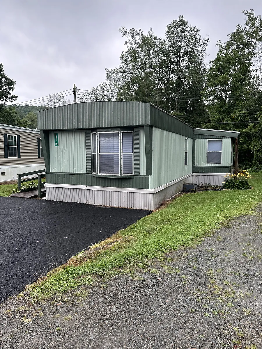 Building Photo - 269 Kattelville Rd #16