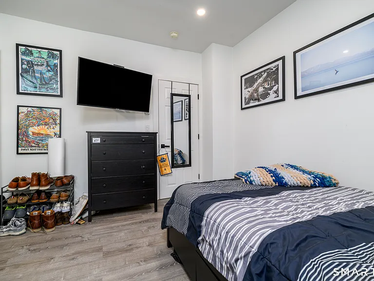 750 Cove Rd #5 — Photo 13