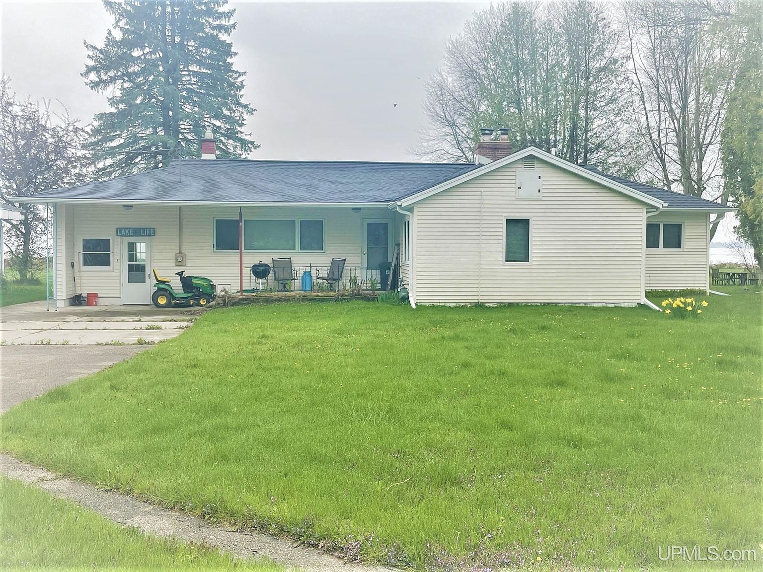 1682 High Way M35, Menominee, MI 49858 MLS 50109722 Zillow