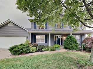 247 Old Chesapeake Dr #DI, Wentzville, MO 63385