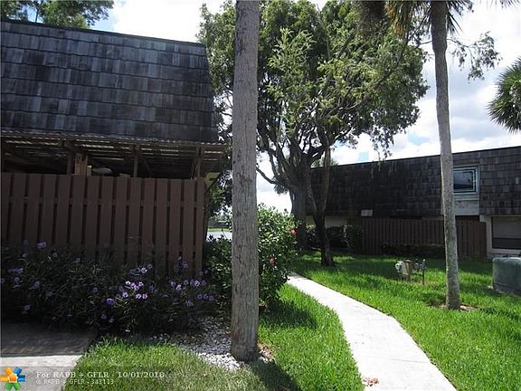 2nd image of 8324 N Coral Cir #98