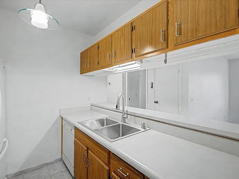 8080 E Speedway Blvd #715 — Photo 8