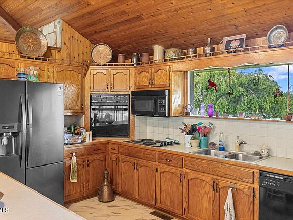 53rd image of 628 Christian Bend Rd
