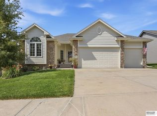 7120 N 146th St, Bennington, NE 68007