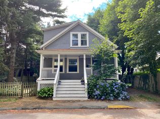 15 Findlay Pl, Newport, RI 02840