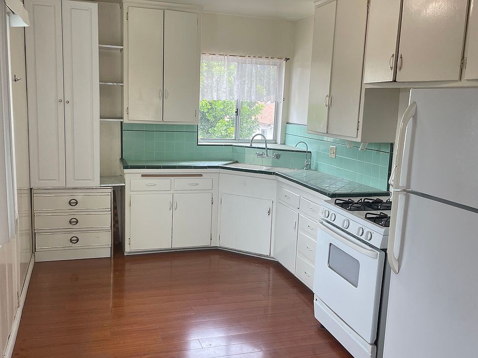 1st image of 1365 E Harvard St APT D