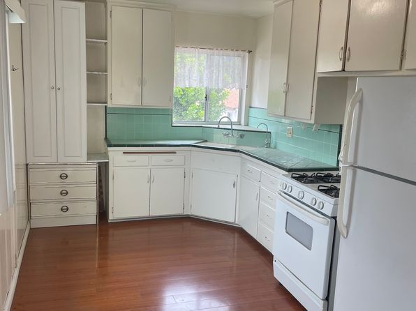 1365 E Harvard St APT D