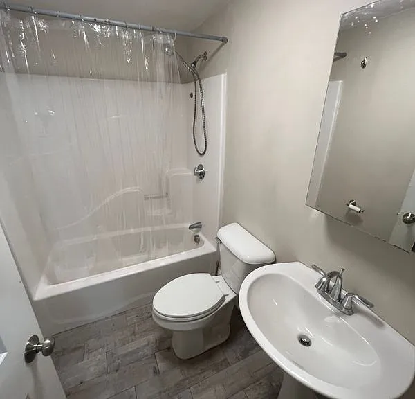 204 N Franklin St #204 — Photo 7