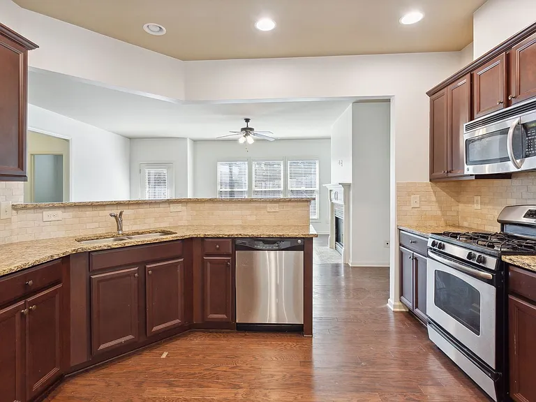 655 Township Cir — Photo 6