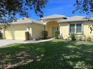 595 NW Waverly Cir, Port Saint Lucie, FL 34983