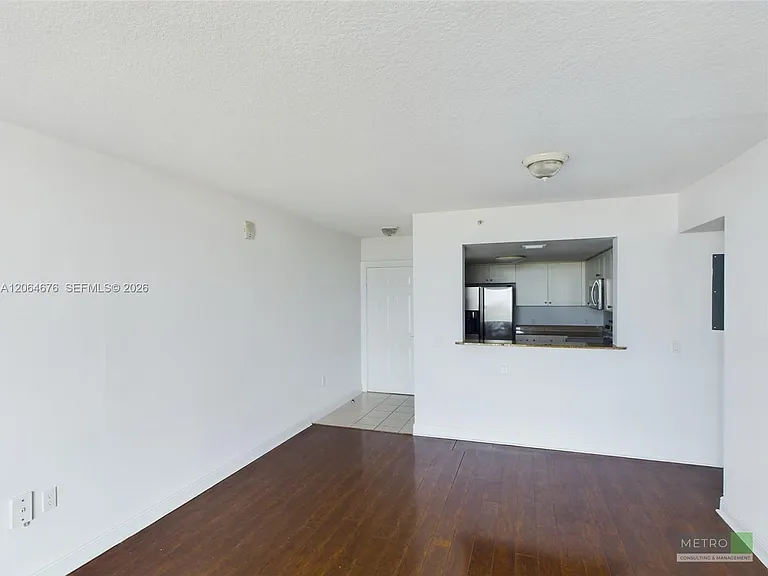 60 NW 37th Ave #603 — Photo 5