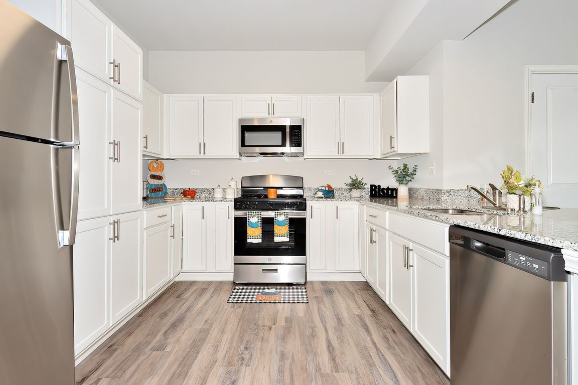 Modern Kitchen Elegance