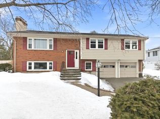 36 Eliot Rd, Needham, MA 02494