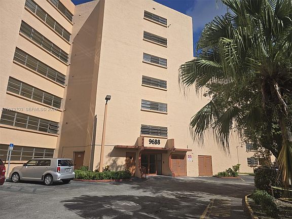 2nd image of 9688 Fontainebleau Blvd APT 409