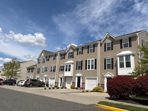 2102 E Oak Rd, Vineland, NJ 08361